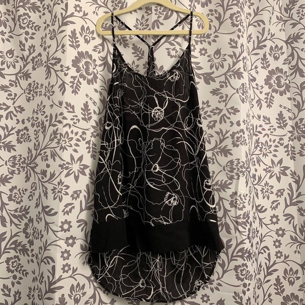 NWT Flowy Black & White Floral Top